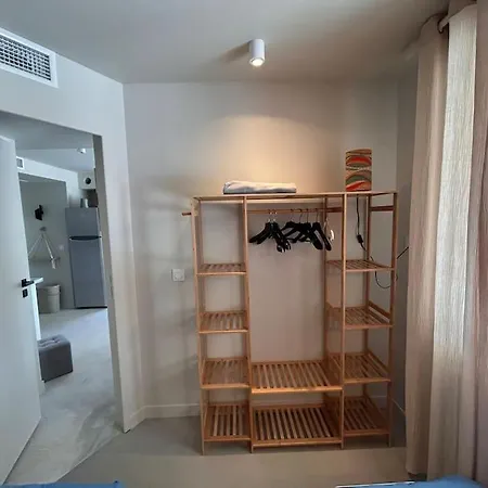 Bas De La Sablhyeres- 300m De La Capte - 2 Hébergements Disponibles Hébergement de vacances Hyères