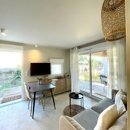 Hébergement de vacances Bas De La Sablhyeres- 300m De La Capte - 2 Hébergements Disponibles Hyères