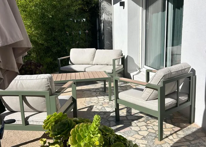 Bas De La Sablhyeres- 300m De La Capte - 2 Hebergements Disponibles Hyeres